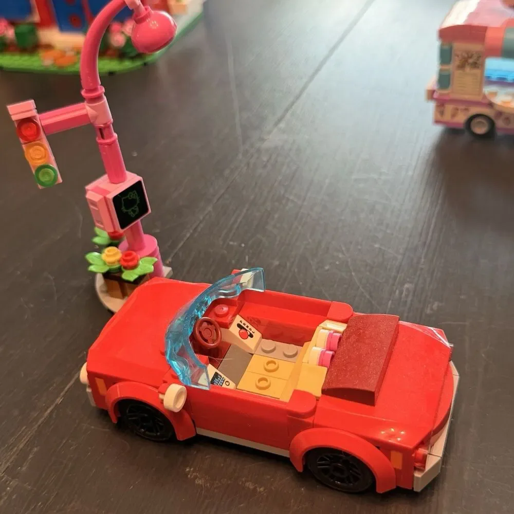 Huge BLDR Building Blocks Hello Kitty Lot 9 Sets